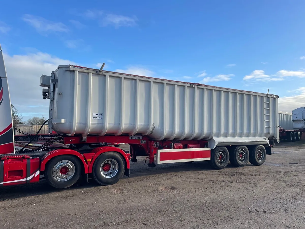 Fruehauf bulk tipper - Image 1