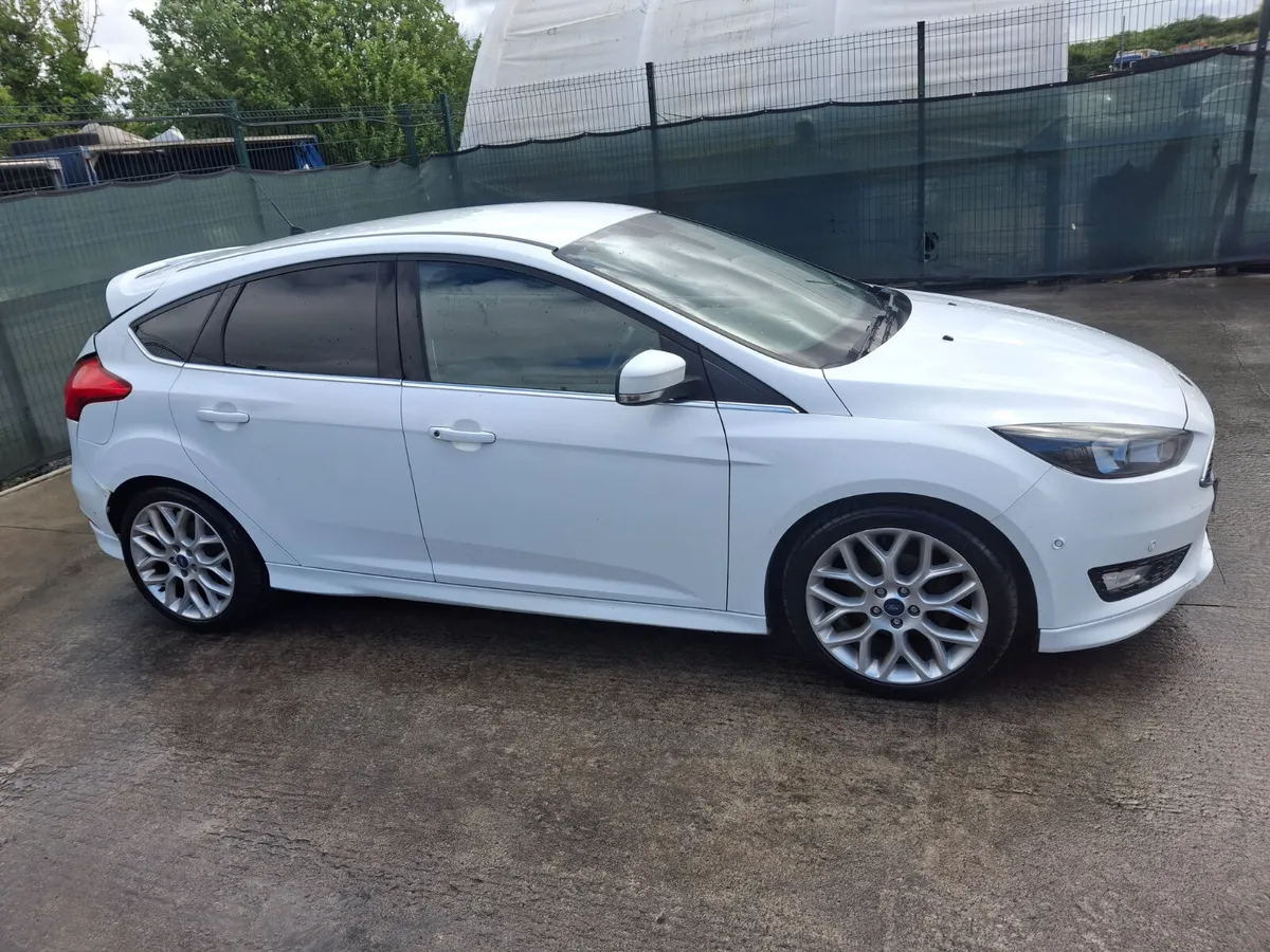 2015 Ford Focus  Zetec  1.6 Diesel - Image 2