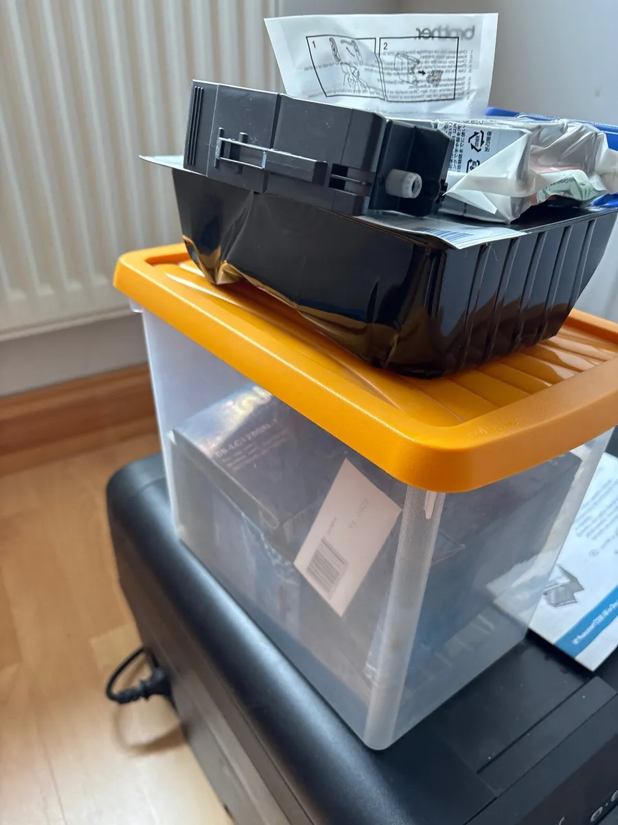 Brother LC1240 A3 printer with spare cartridges - Image 3
