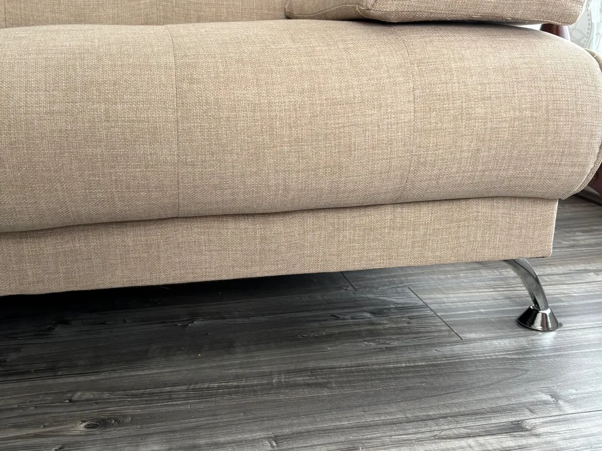 Modern Sofa in Beige Colour - Image 3
