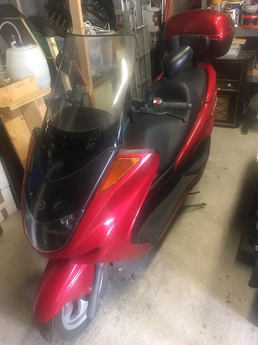 2000 YAMAHA Majesty 250 in excellent condition - Image 4