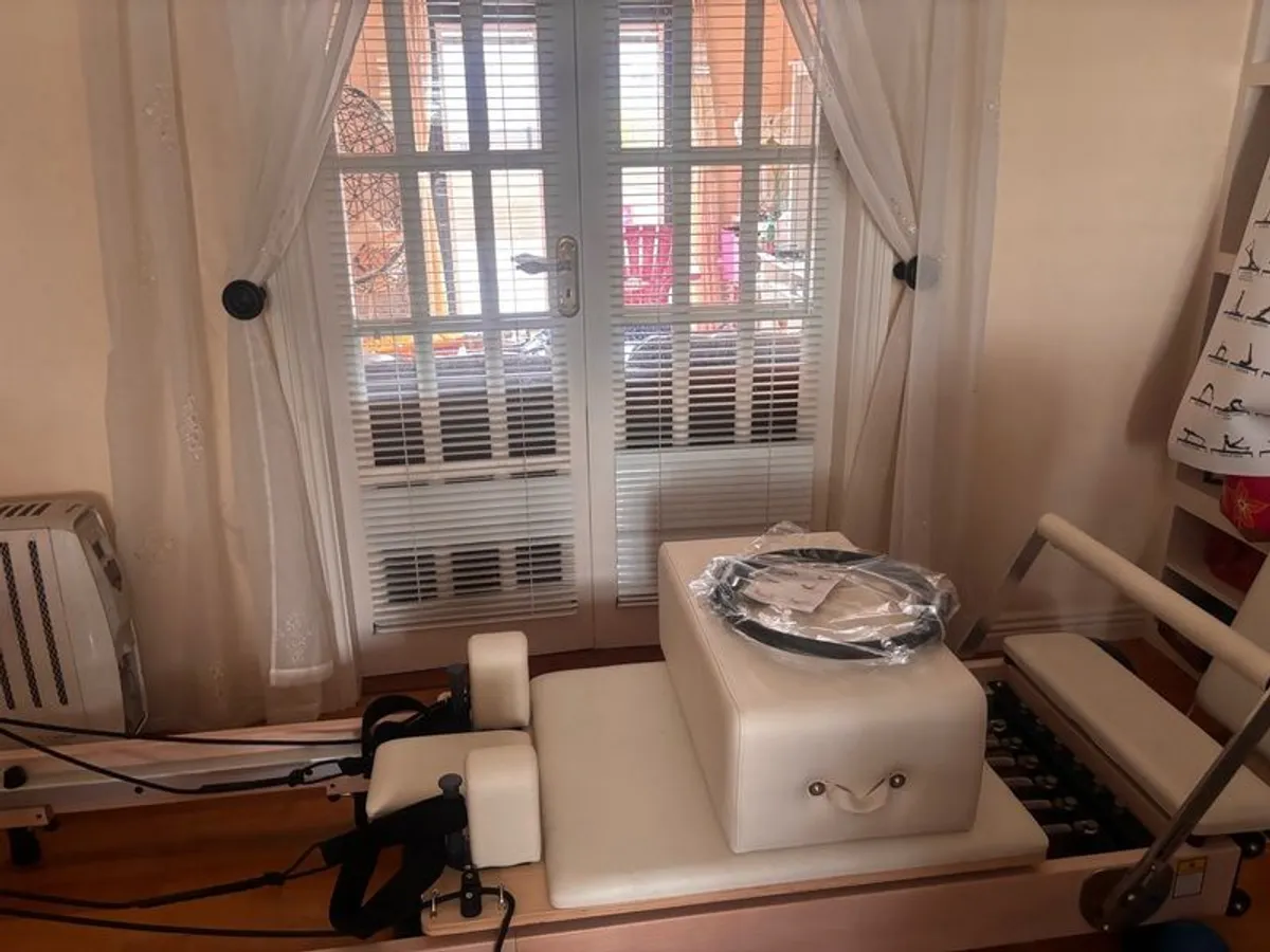 Pilates Reformer - Image 2
