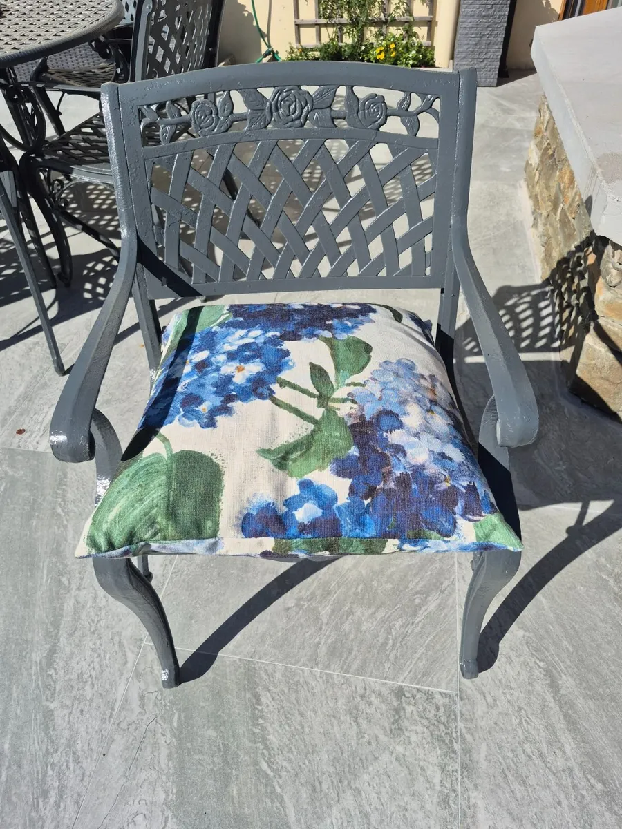 6 searer patio furniture - Image 2
