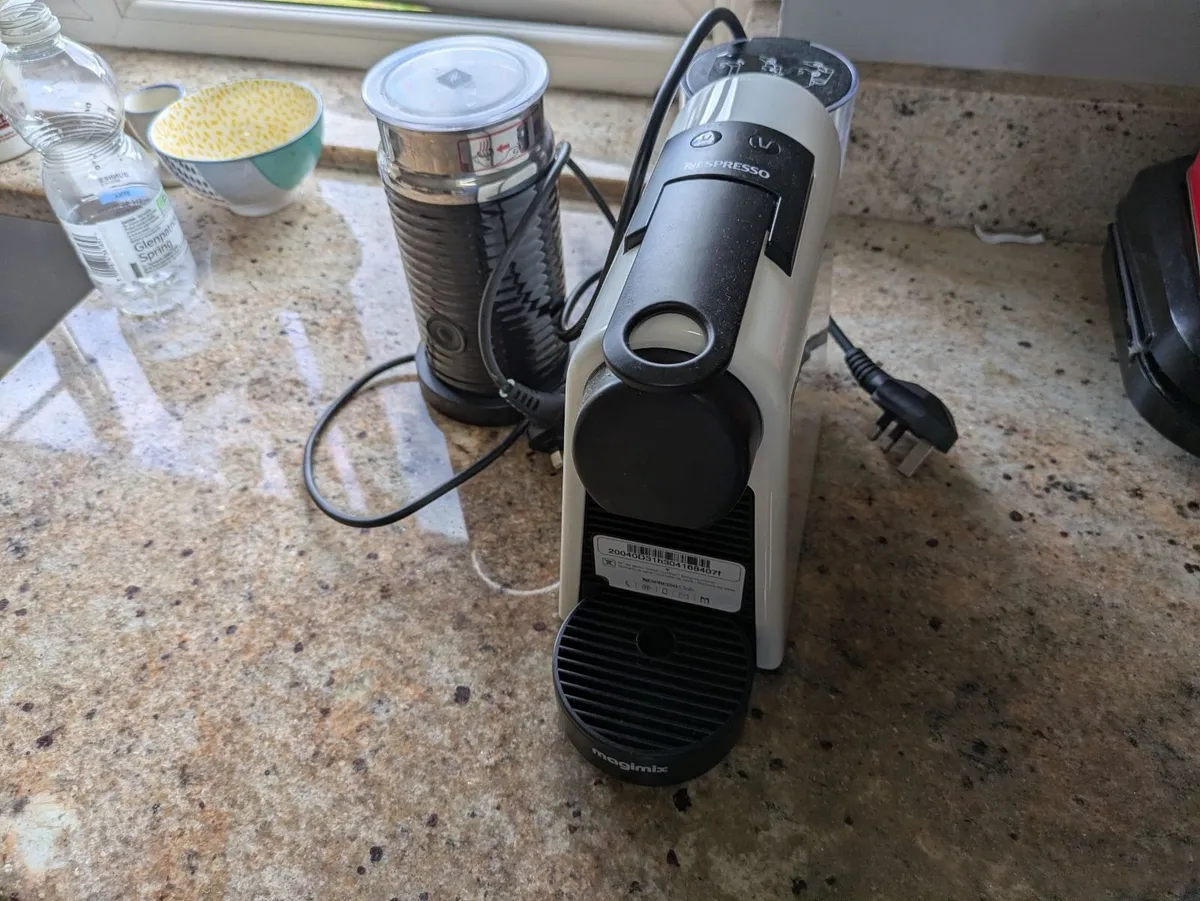 Coffee Machine only used a few times. - Image 2