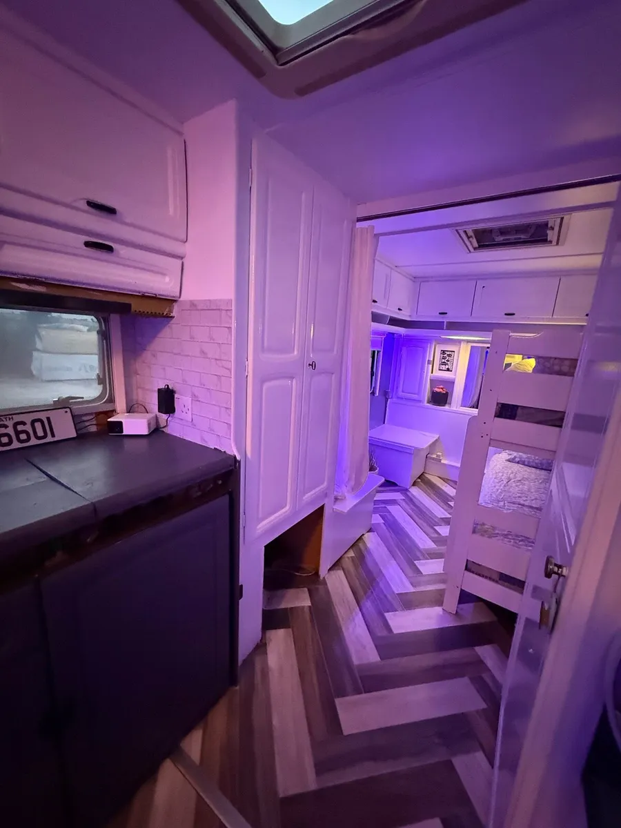 Fendt caravan want gone this week - Image 4