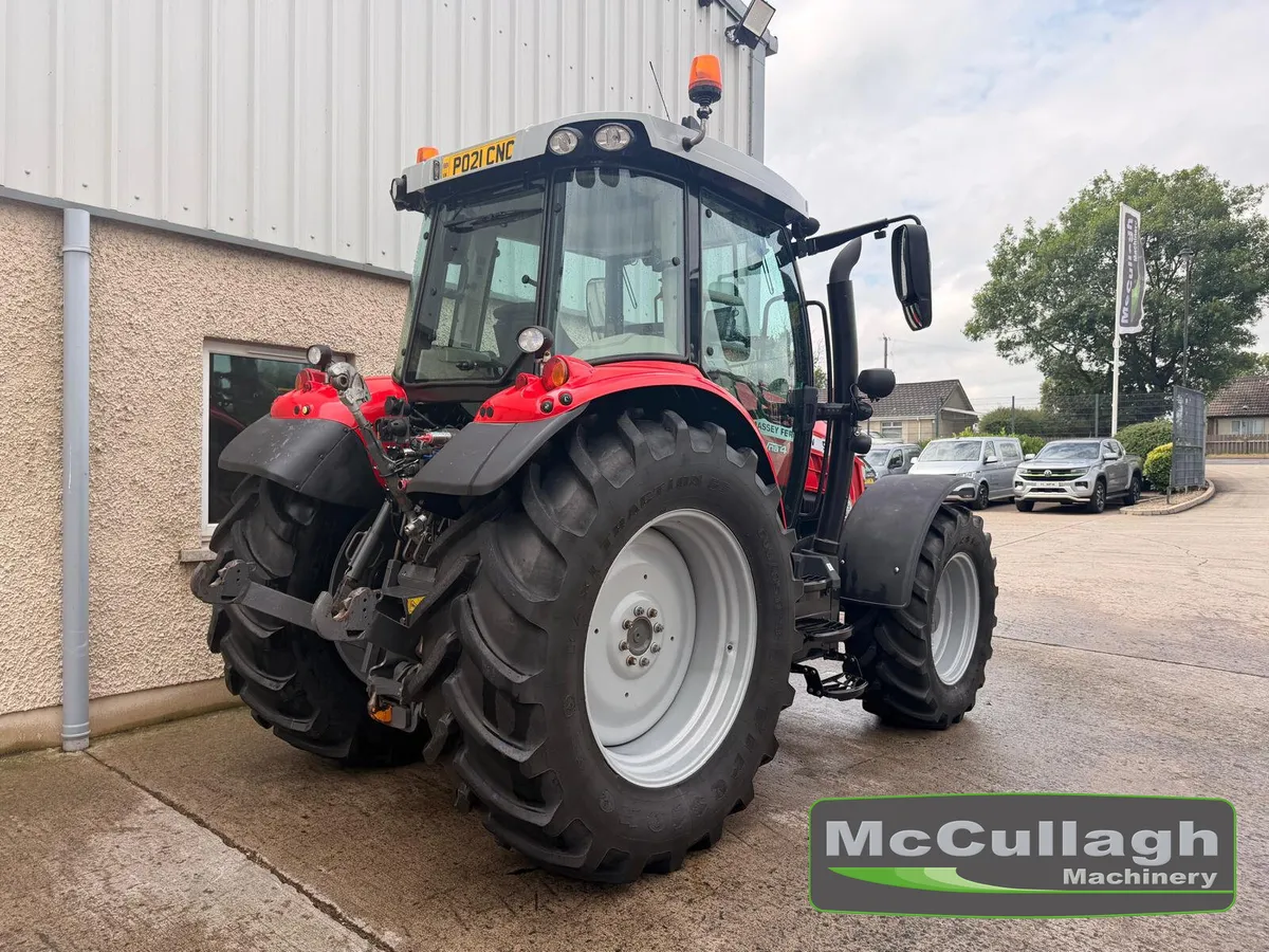 2021 Massey Ferguson 5712S Dyna 4 - Image 2