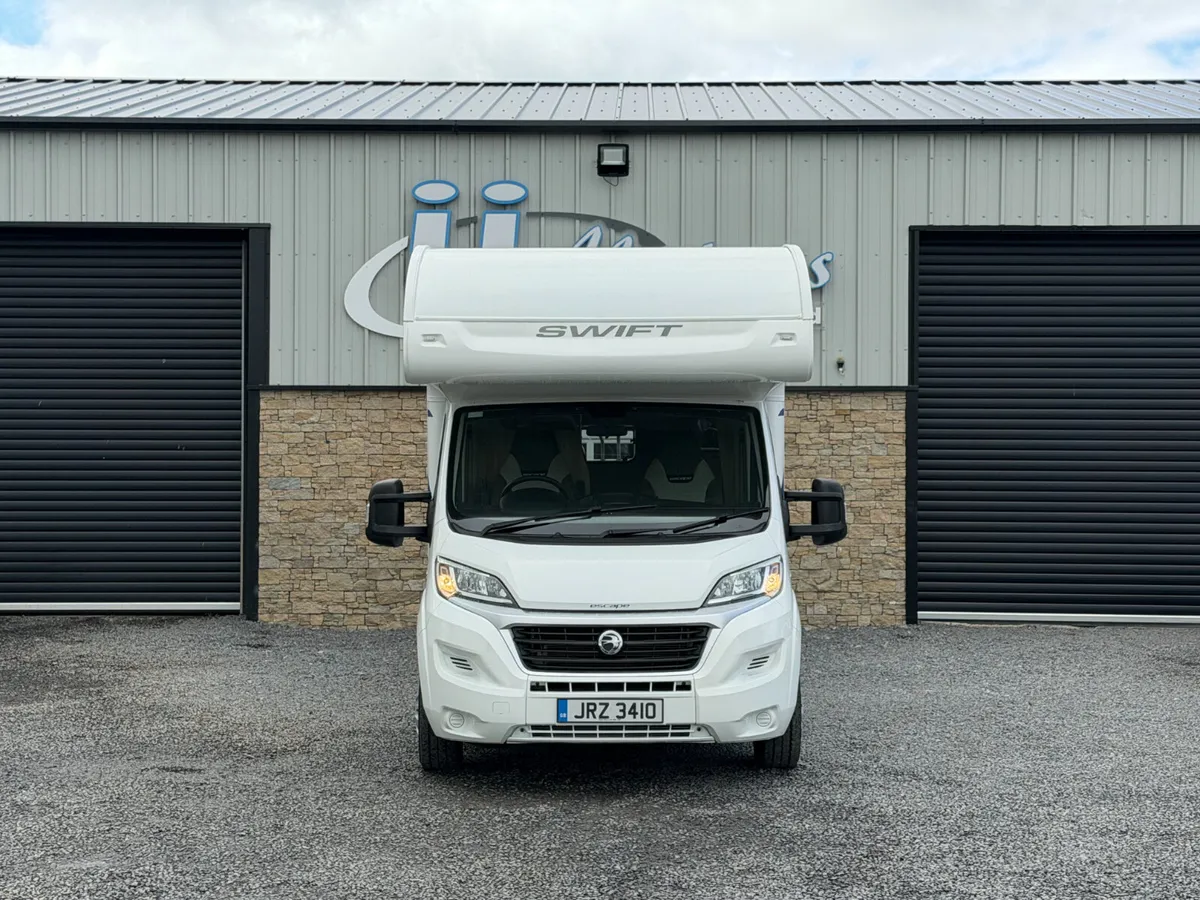 2015 SWIFT ESCAPE 696 J80R MOTORHOME - Image 2