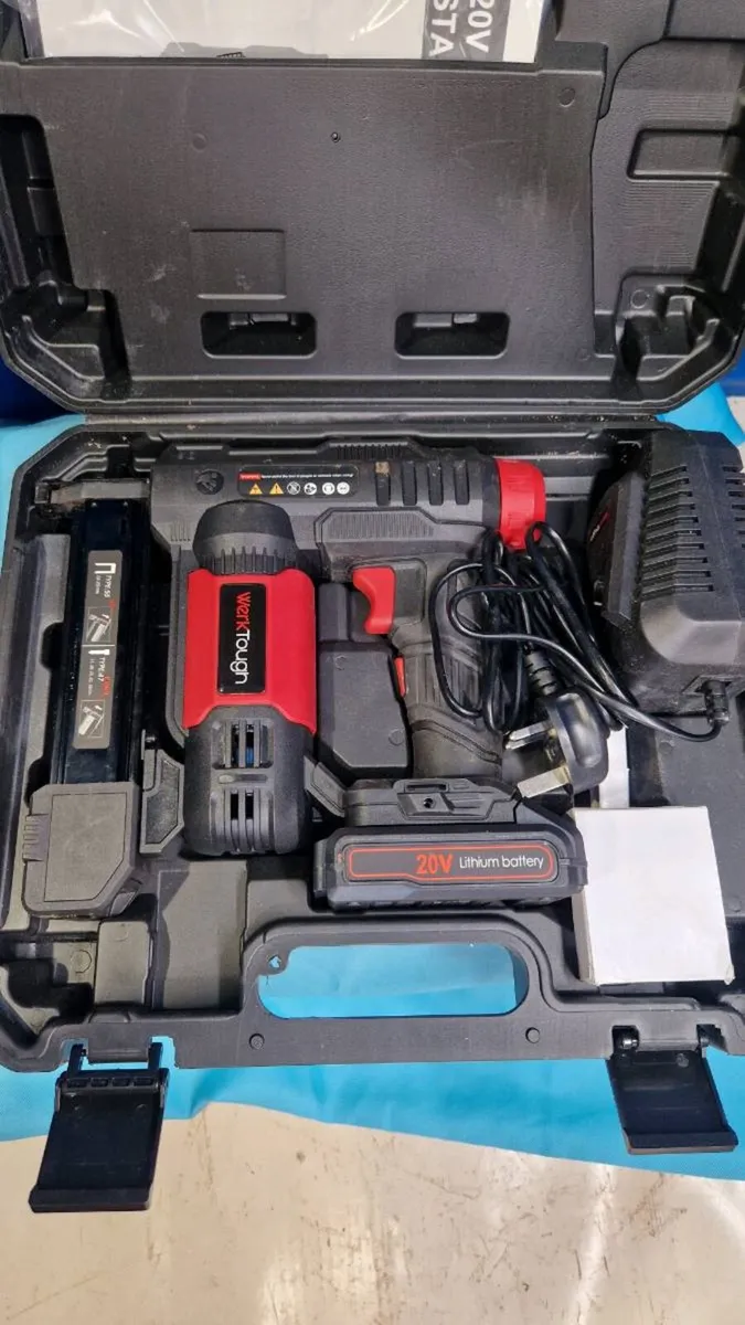 WERKTOUGH 20V Cordless Nailer & Stapler - Image 1
