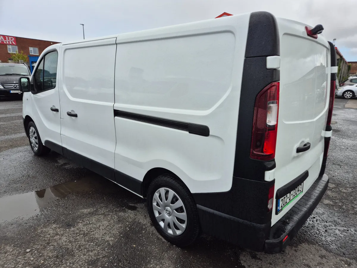 Renault Trafic 2020 - Image 2