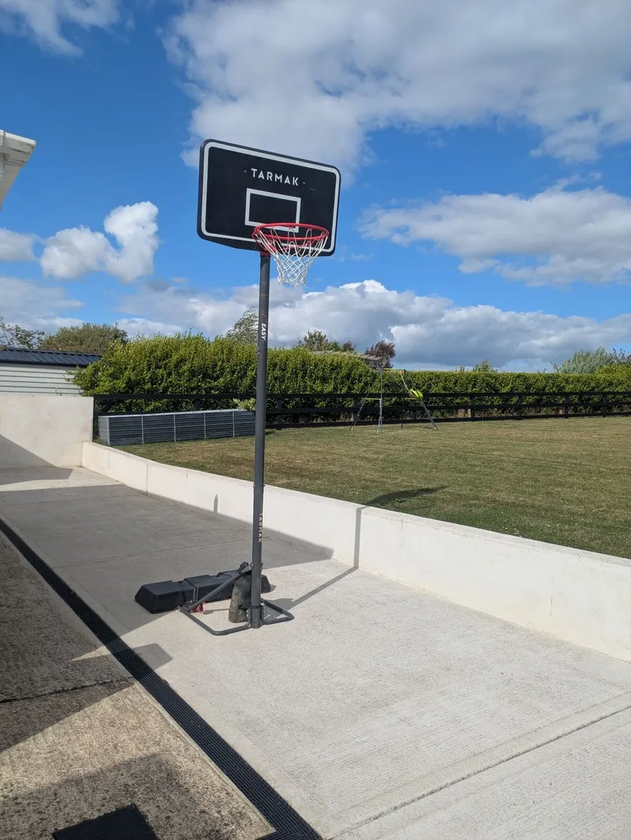 Basketball hoop - Image 2