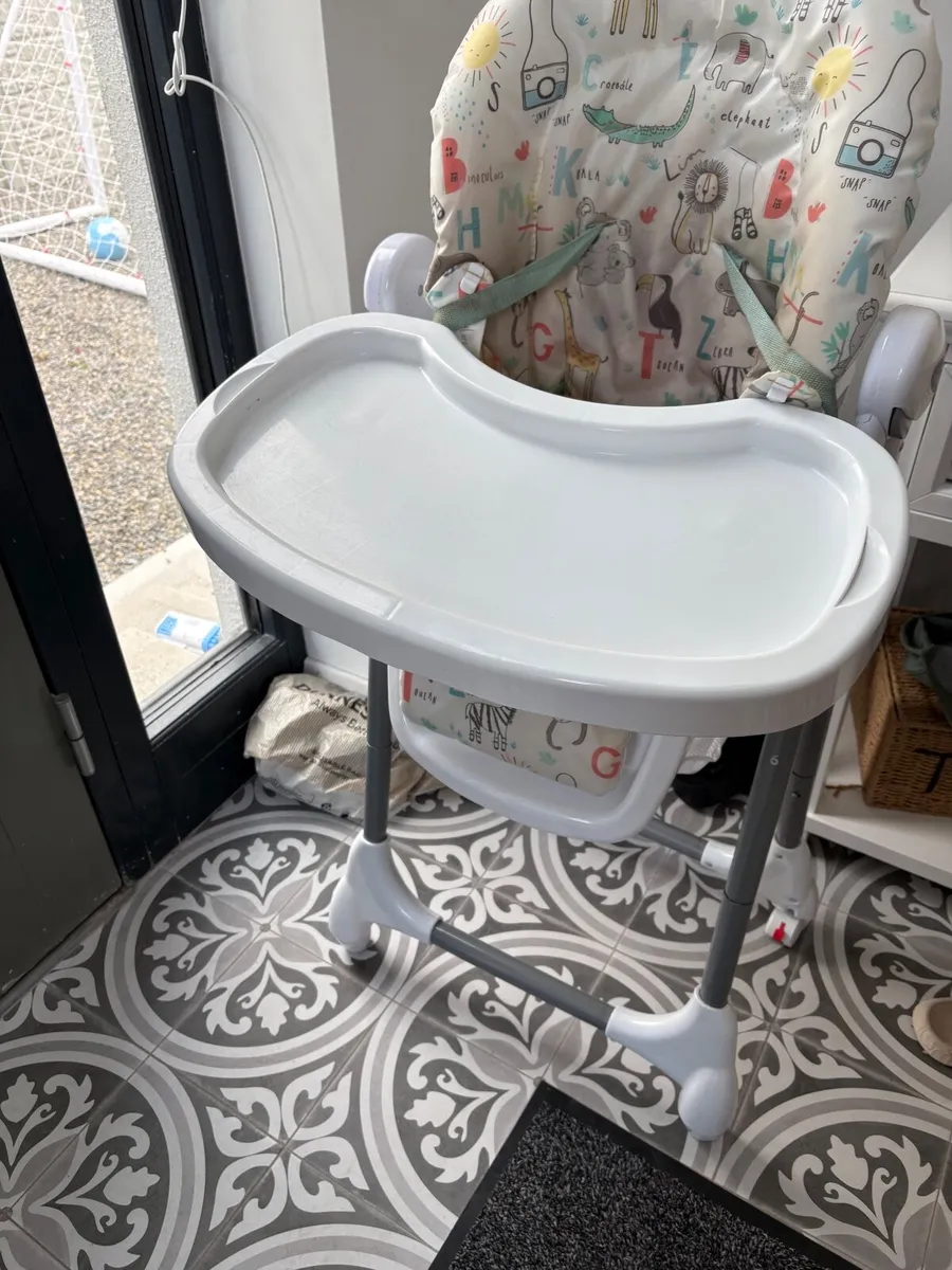 Baby high chair - Image 3