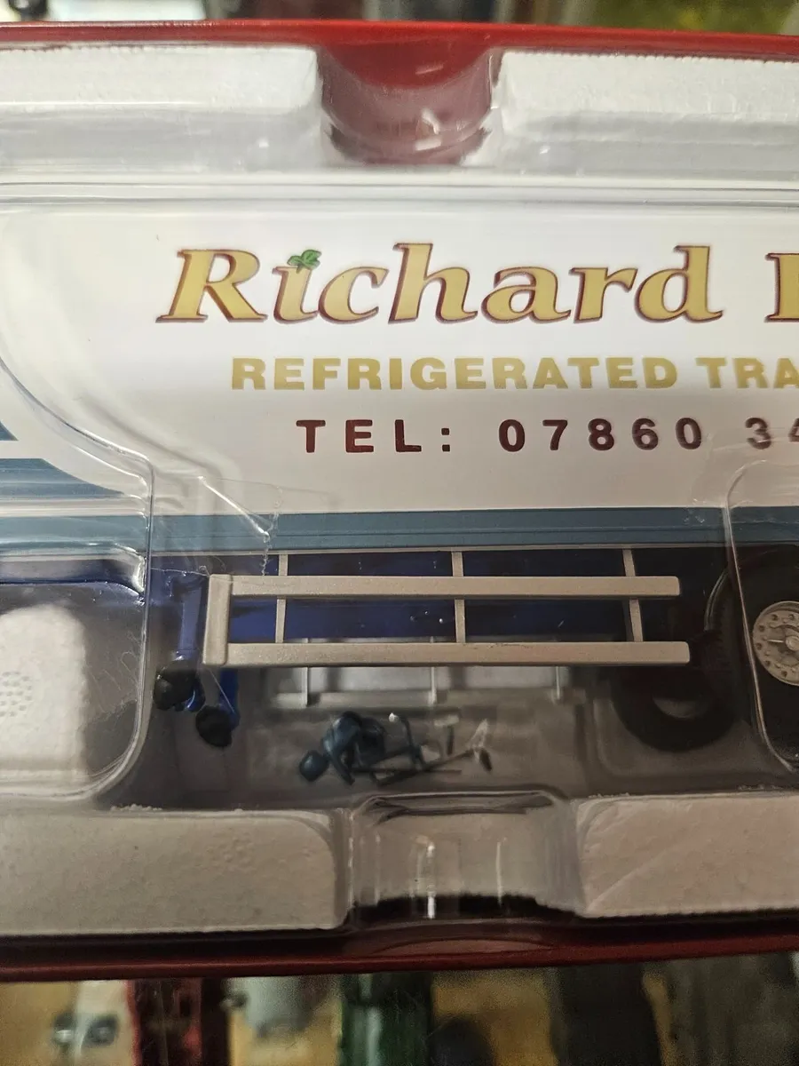 Corgi Scania Tractor Unit and Fridge Trailer 1.50 - Image 4