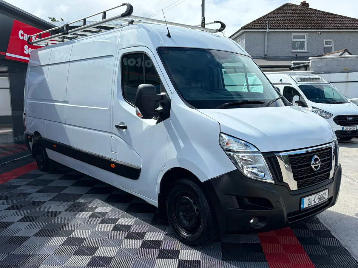 (211) Nissan NV400 //Roof Rack//Towbar//Camera - Image 3
