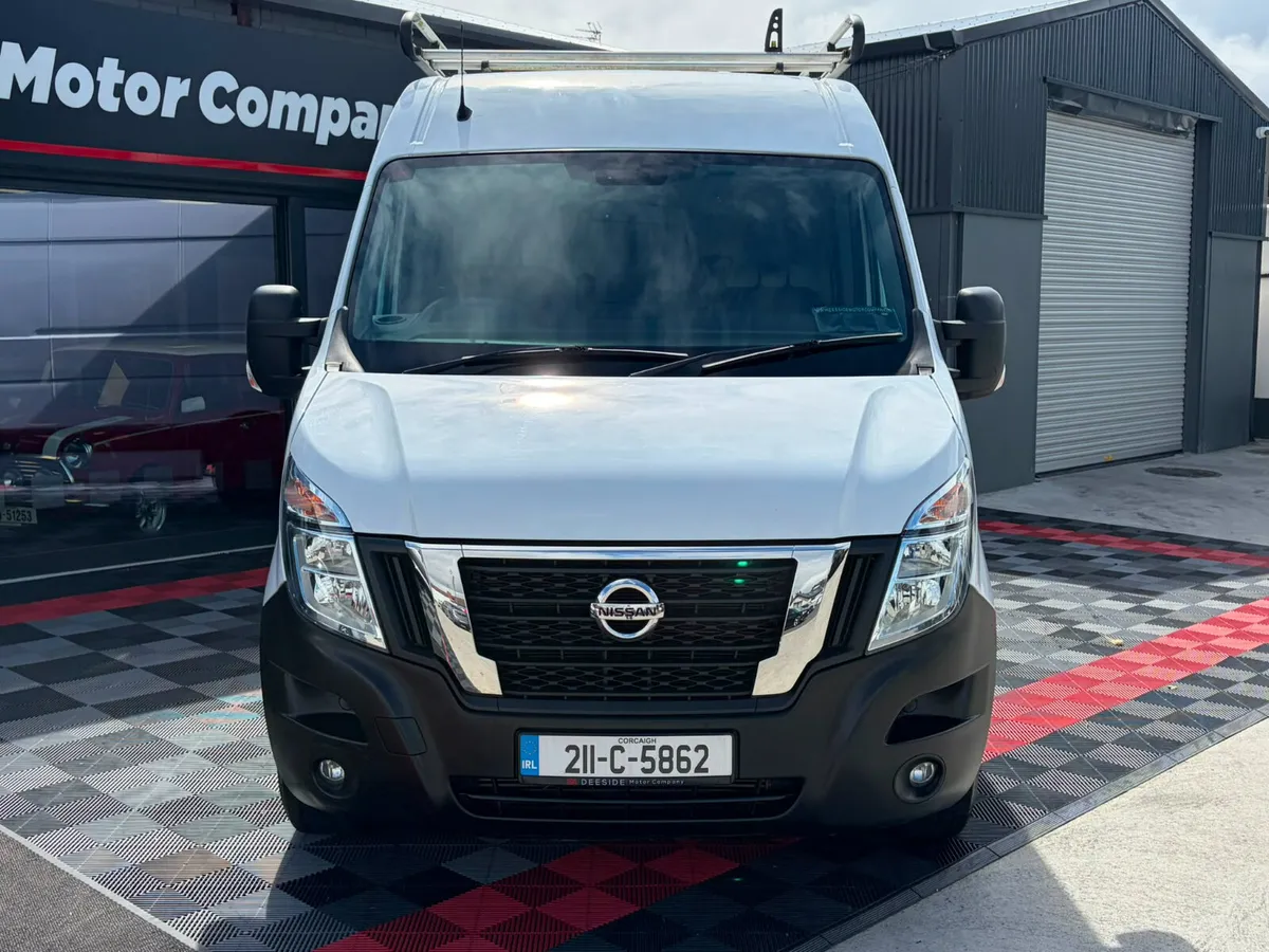 (211) Nissan NV400 //Roof Rack//Towbar//Camera - Image 2