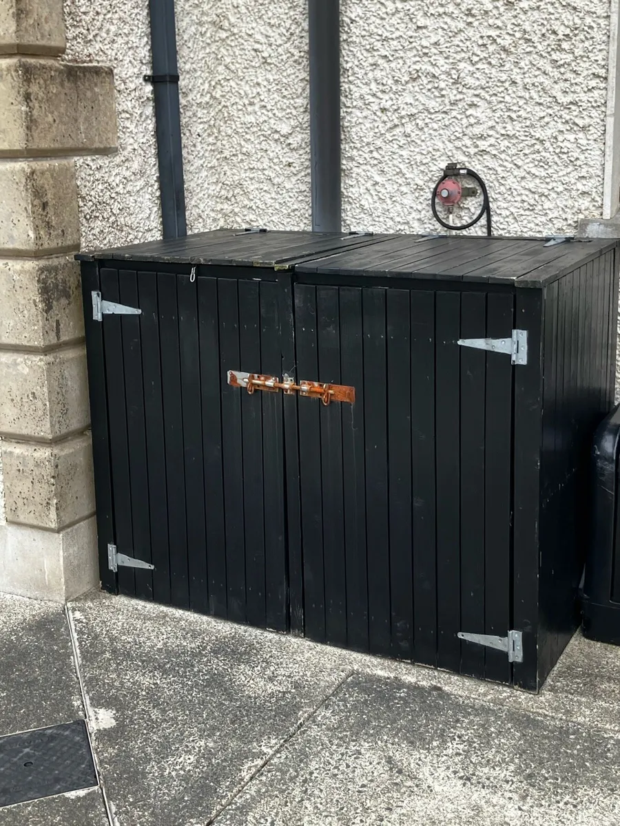 Wheelie Bin Covers - Image 2