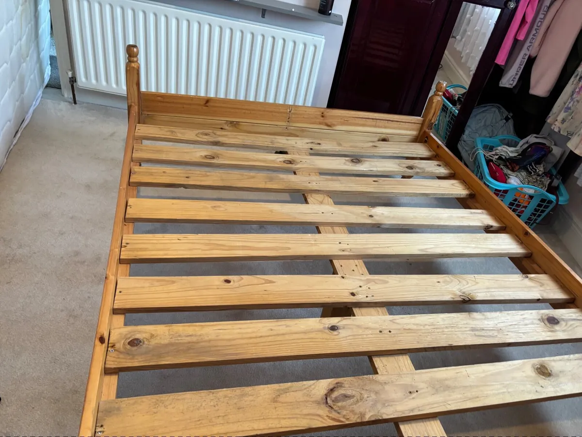 Solid pine 4 ft 6inch double bed - Image 3