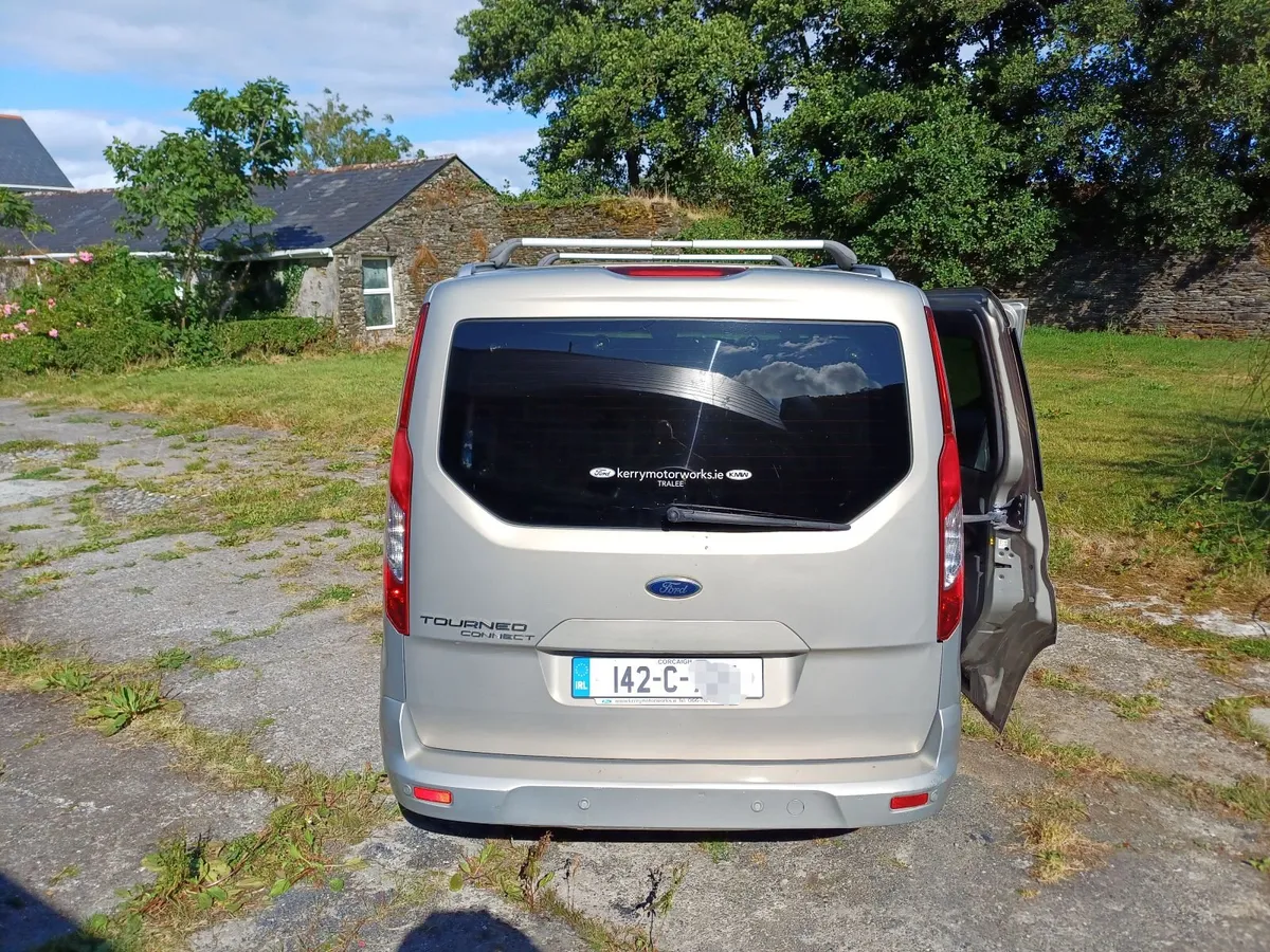 Ford Tourneo 2014 - Image 2