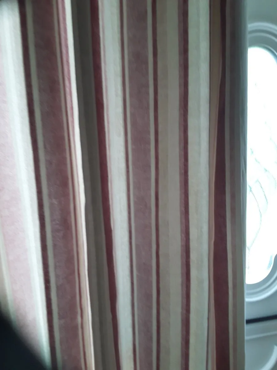 Brand new large eyelet drapes - Image 3