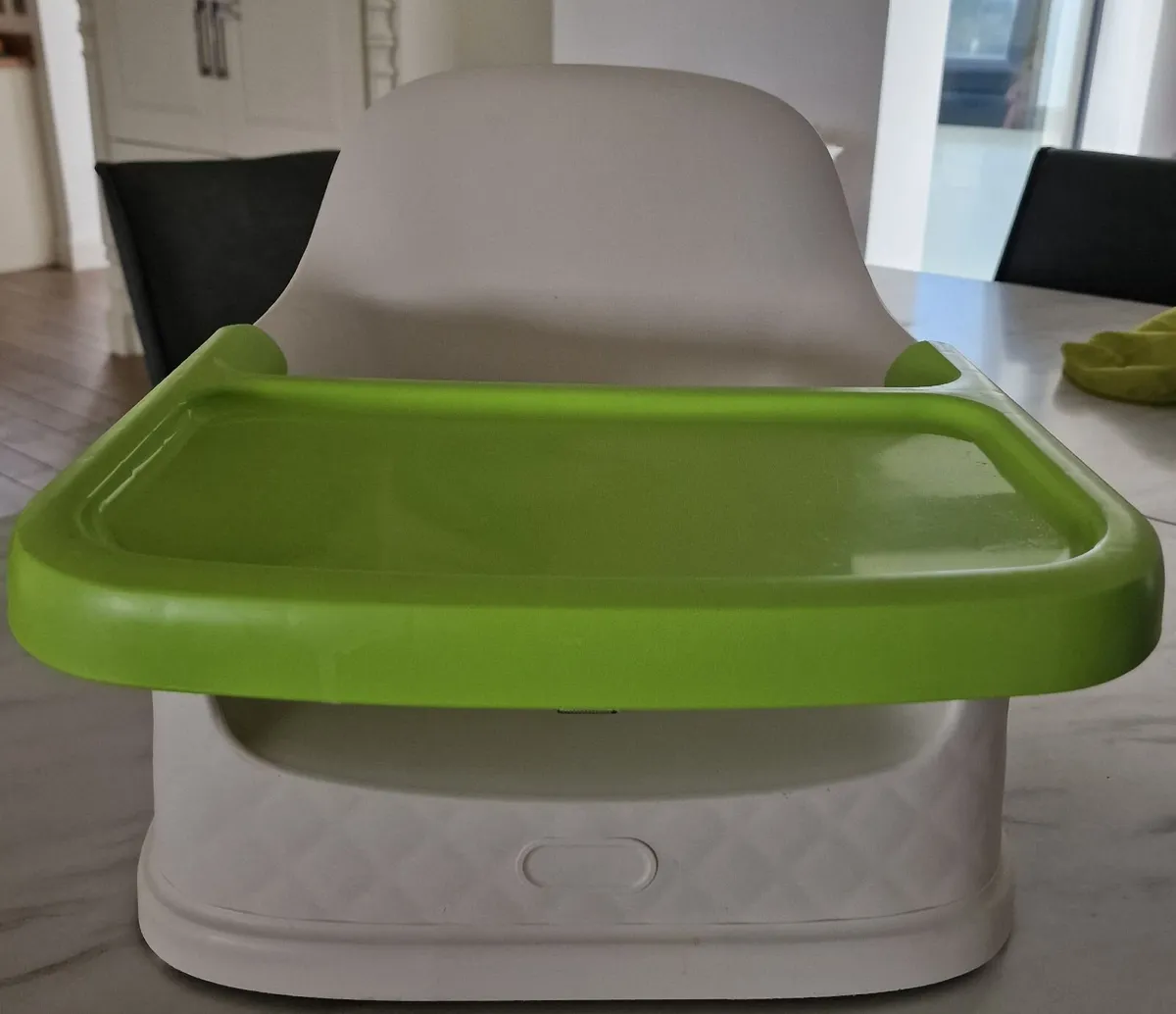 Booster feeding seat - Image 1