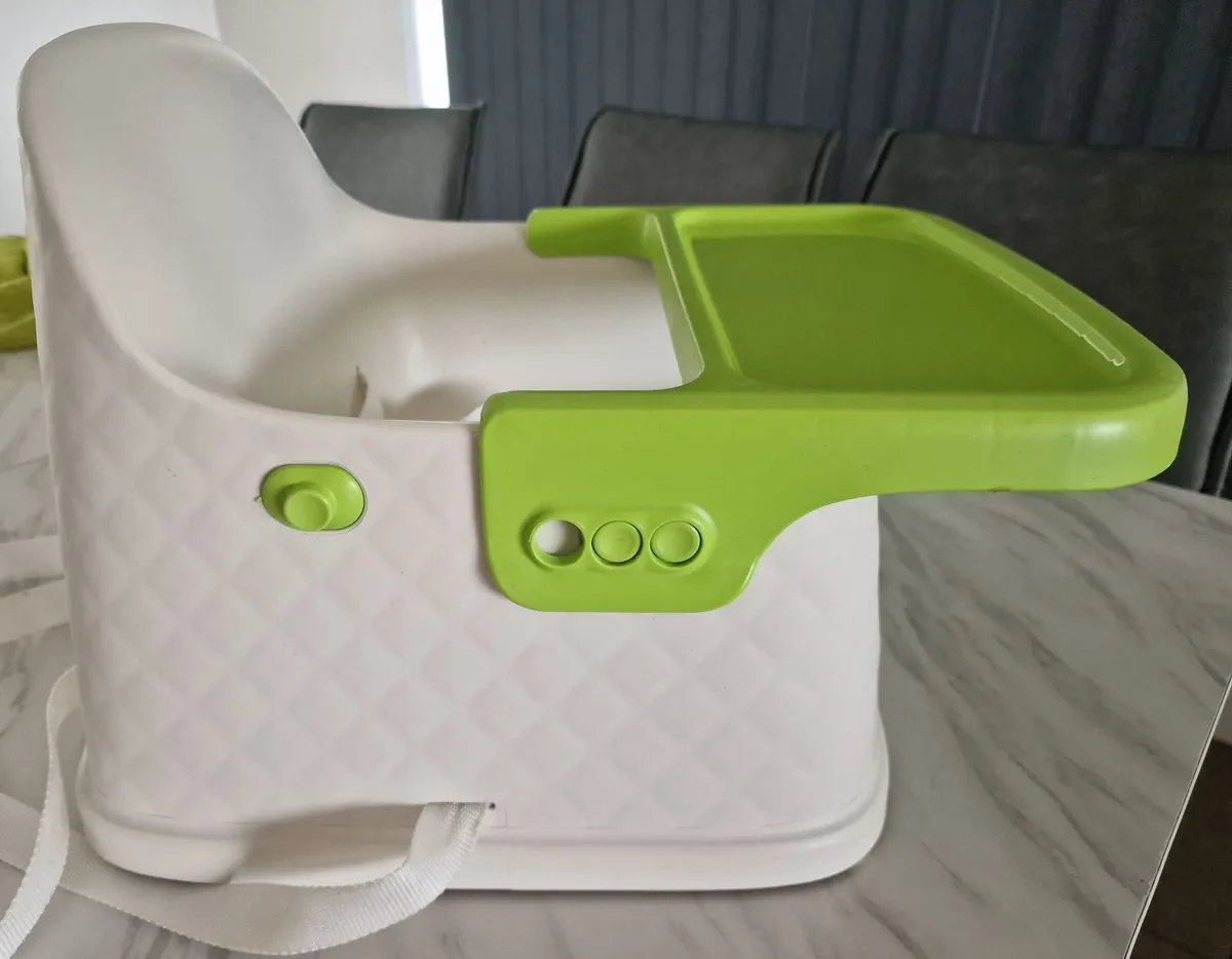Booster feeding seat - Image 2
