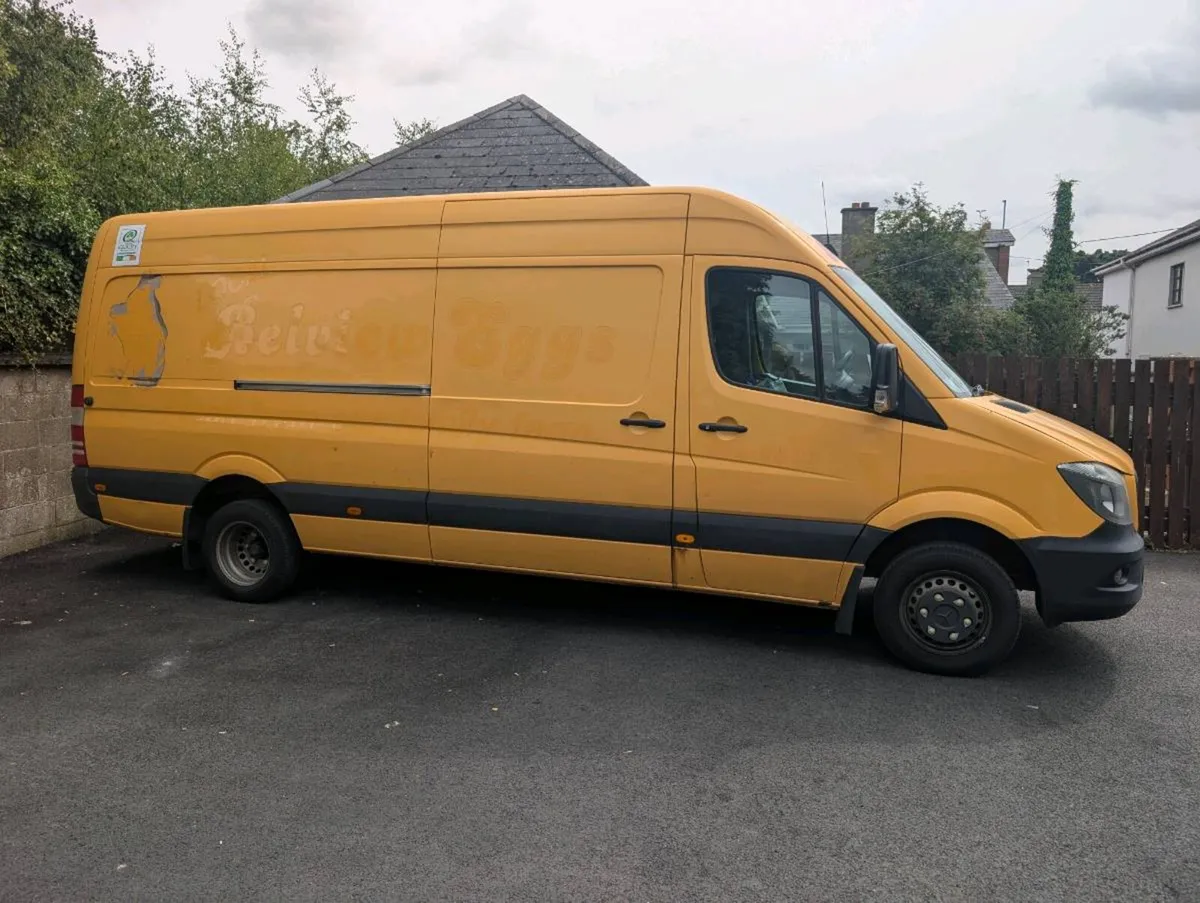 Van - Image 1