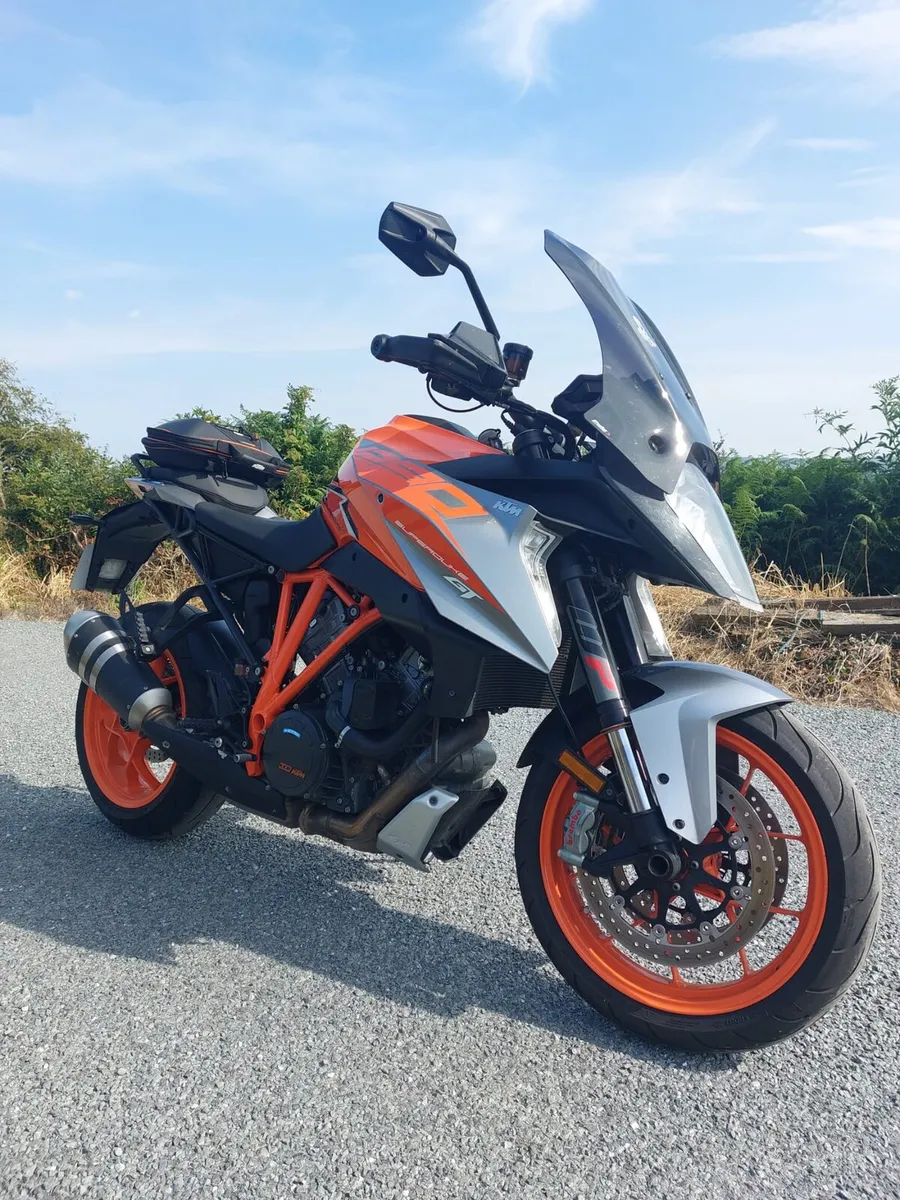 KTM 1290 SUPER DUKE G.T - Image 4