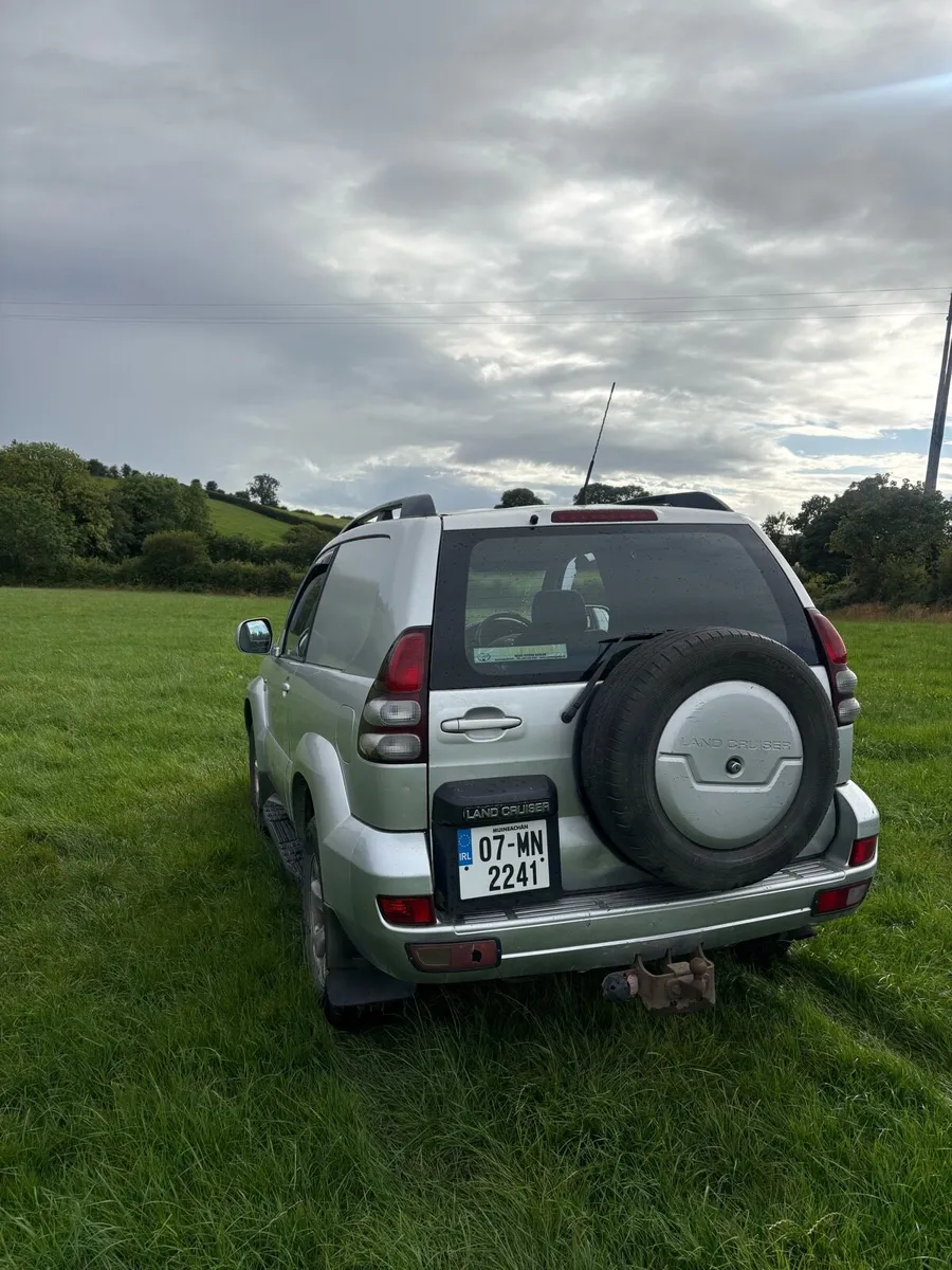 Toyota Land Cruiser - Image 4