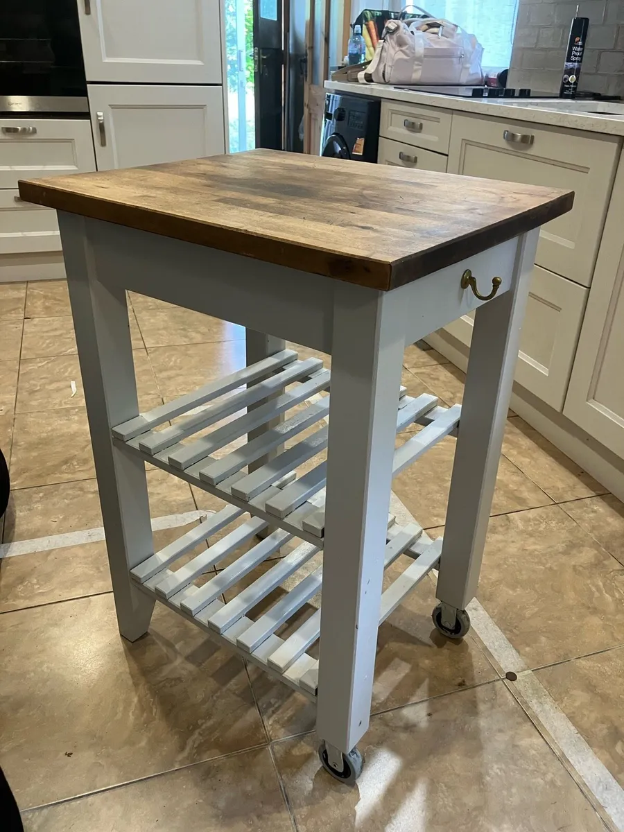 Solid Wood Butchers Block - Image 1