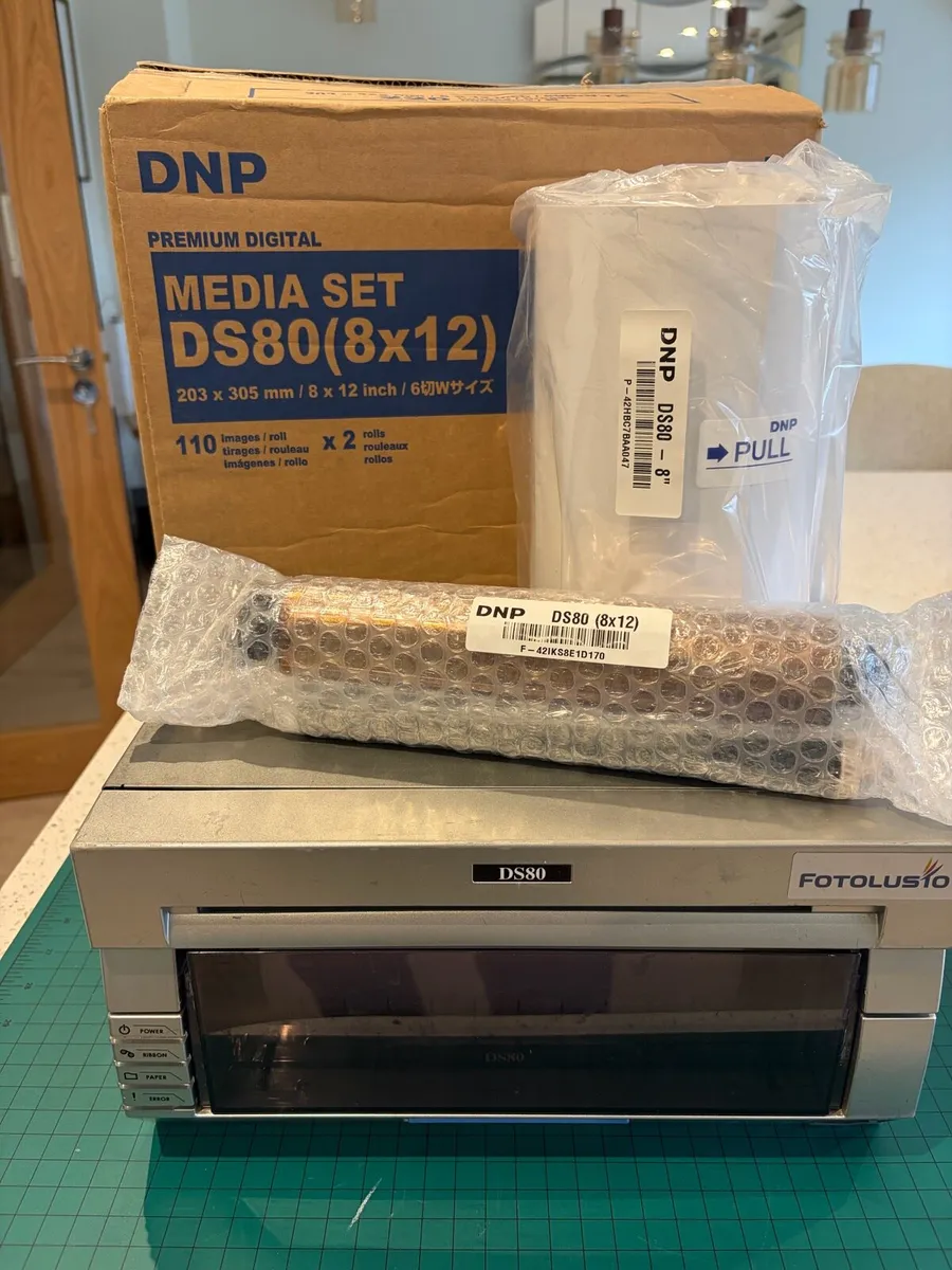 DNP DS80 Printer + 1.5 12x8 inch Rolls - Image 3