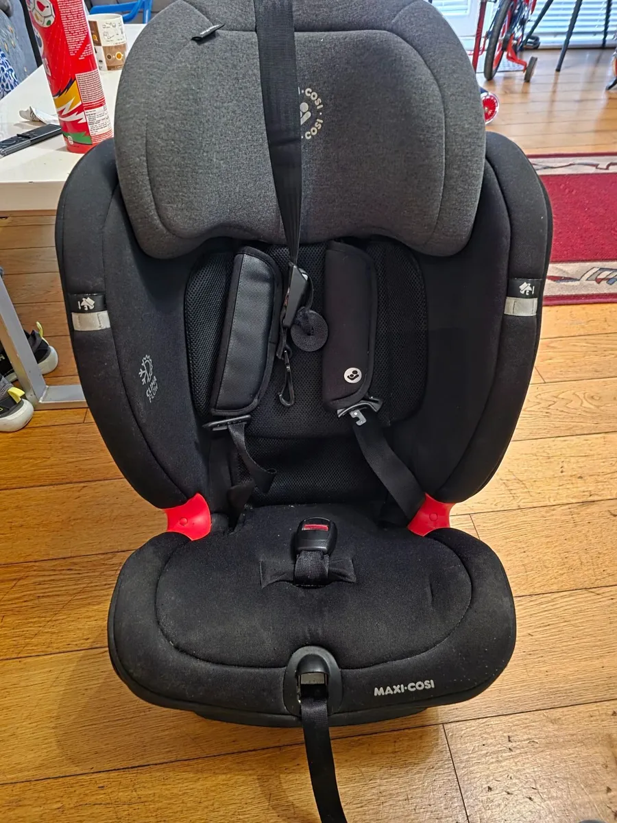 Car seat - Image 2