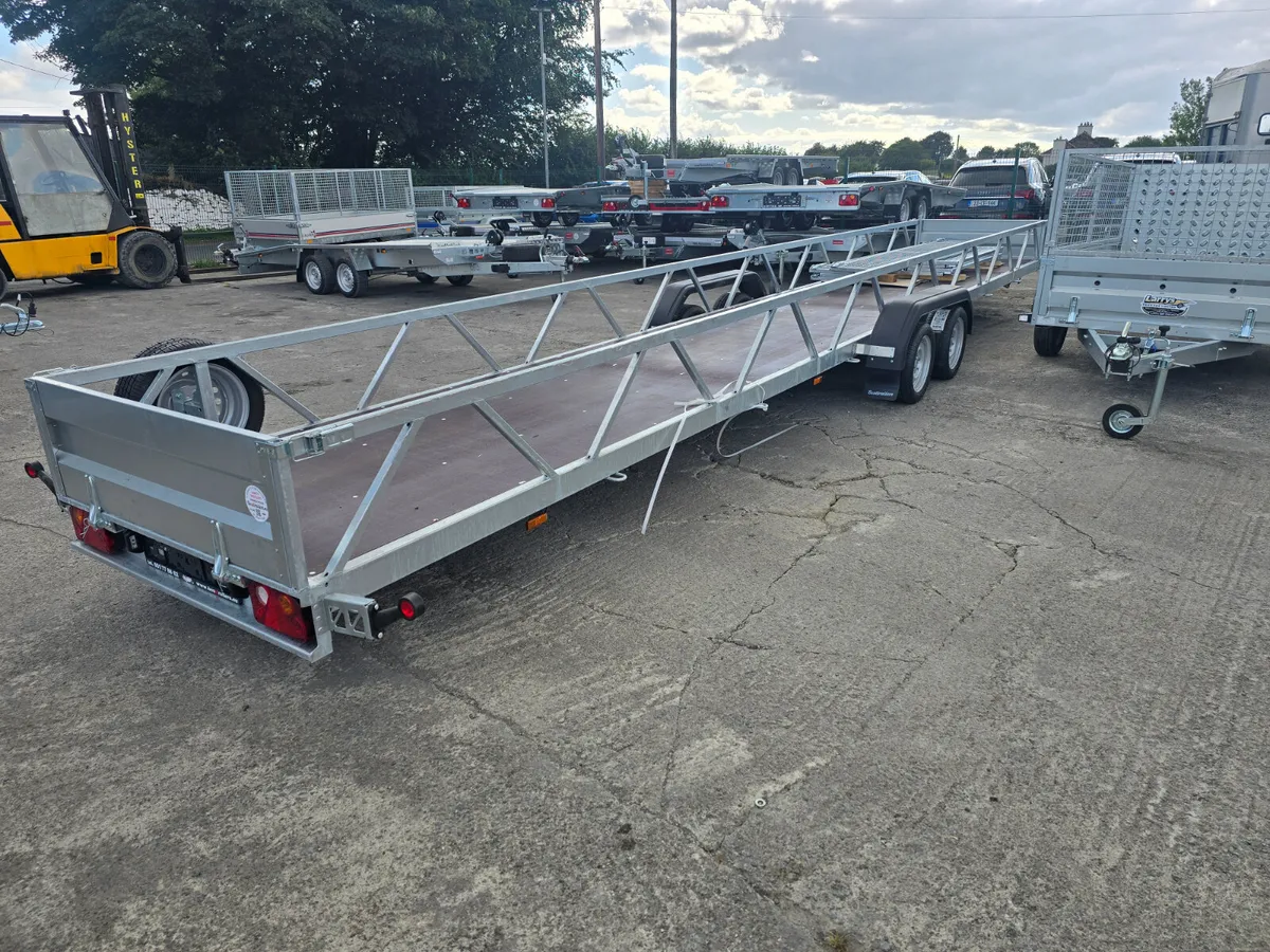 30FT x 4FT Trailer with brakes - Image 3