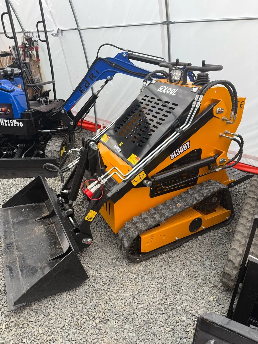mini skid steer diesel - Image 1