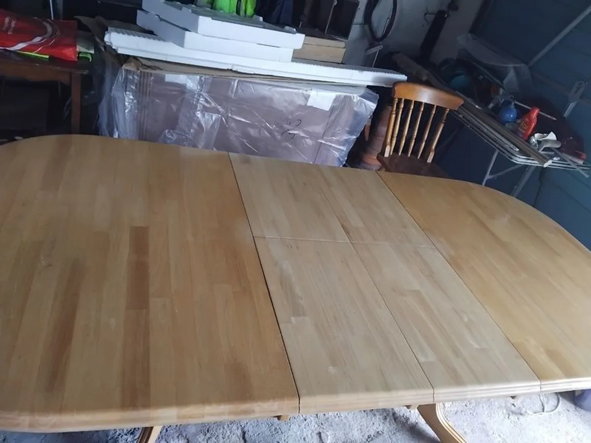 Table and 6 matching chairs - Image 2