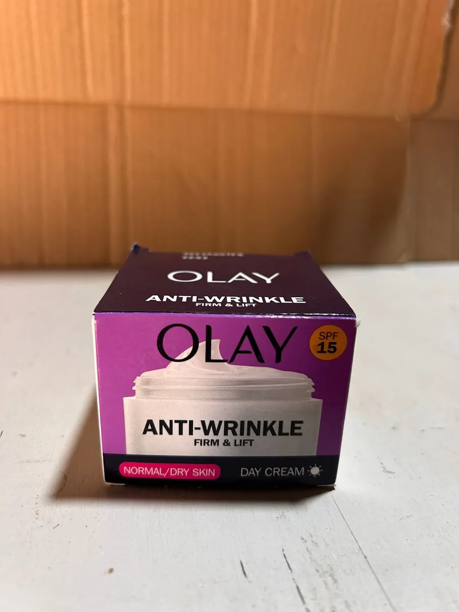 Olay Anti-Wrinkle Cream - Image 3