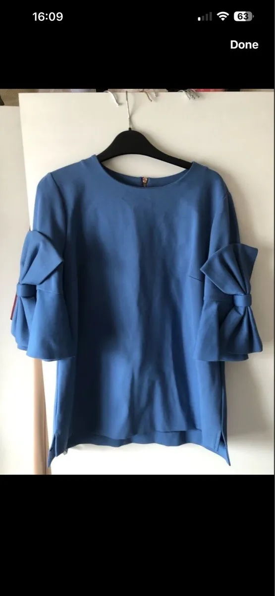 Ladies Ted baker stunning top size 12 €15 - Image 1