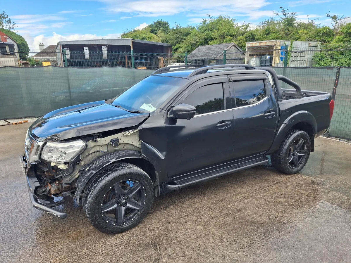 2018 Nissan Navara  Tekna  2.3 Diesel  Automatic - Image 2