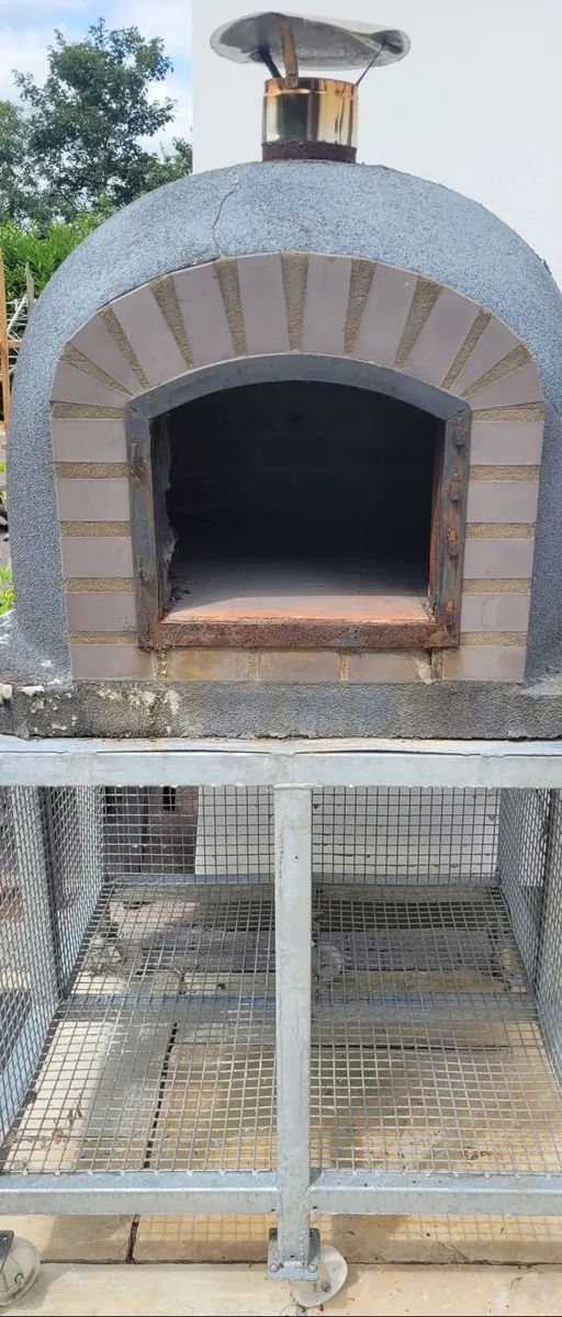 Outdoor pizza oven - Image 2