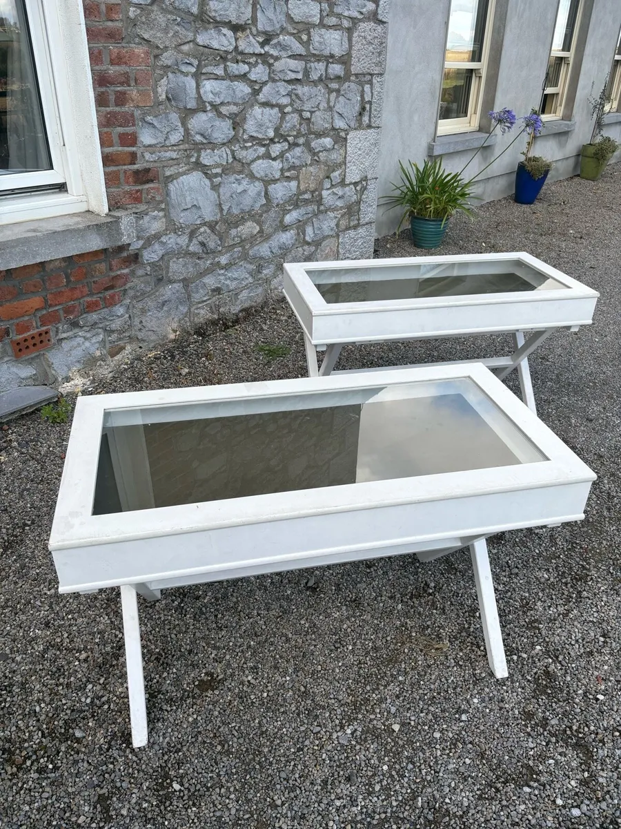 Display tables - Image 3