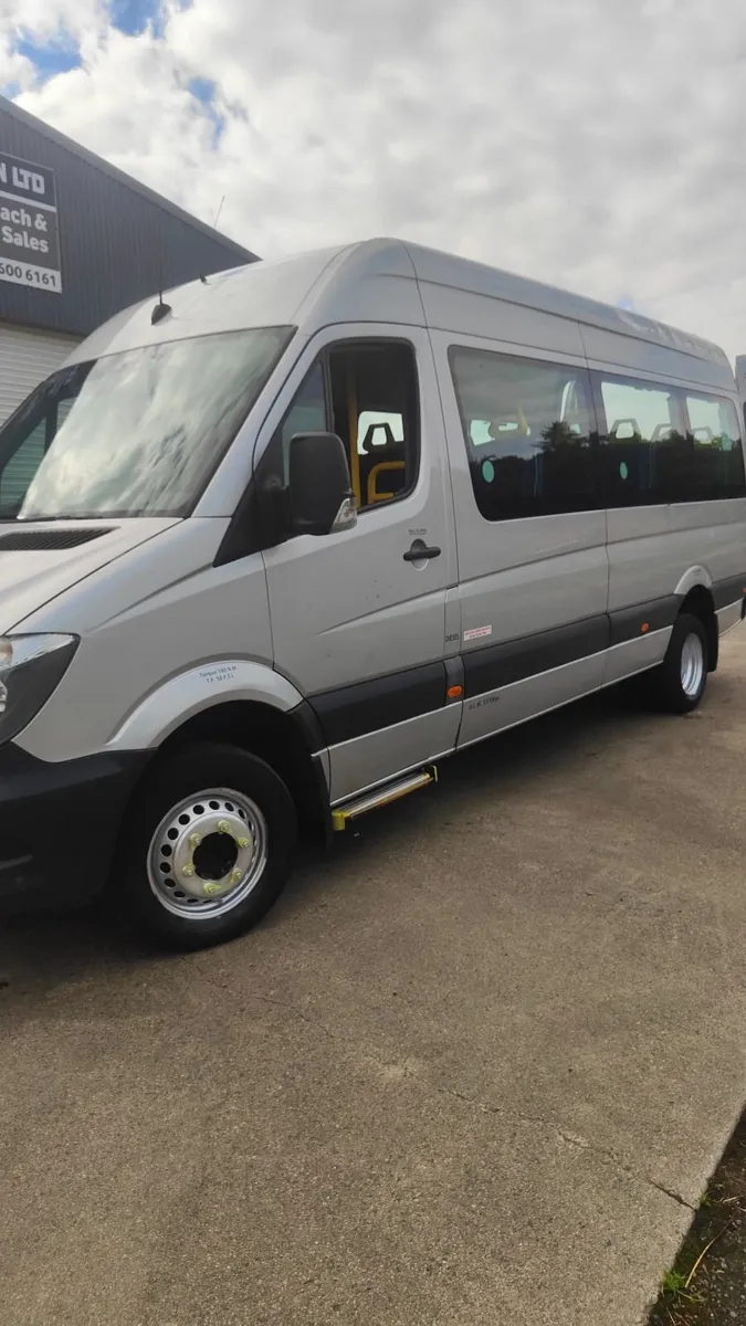 December 2015 sprinter 21 seater - Image 2