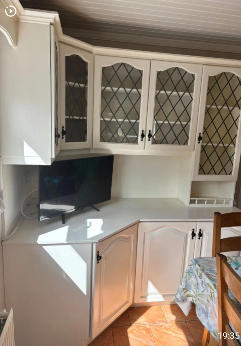 Kitchen Units - Image 2