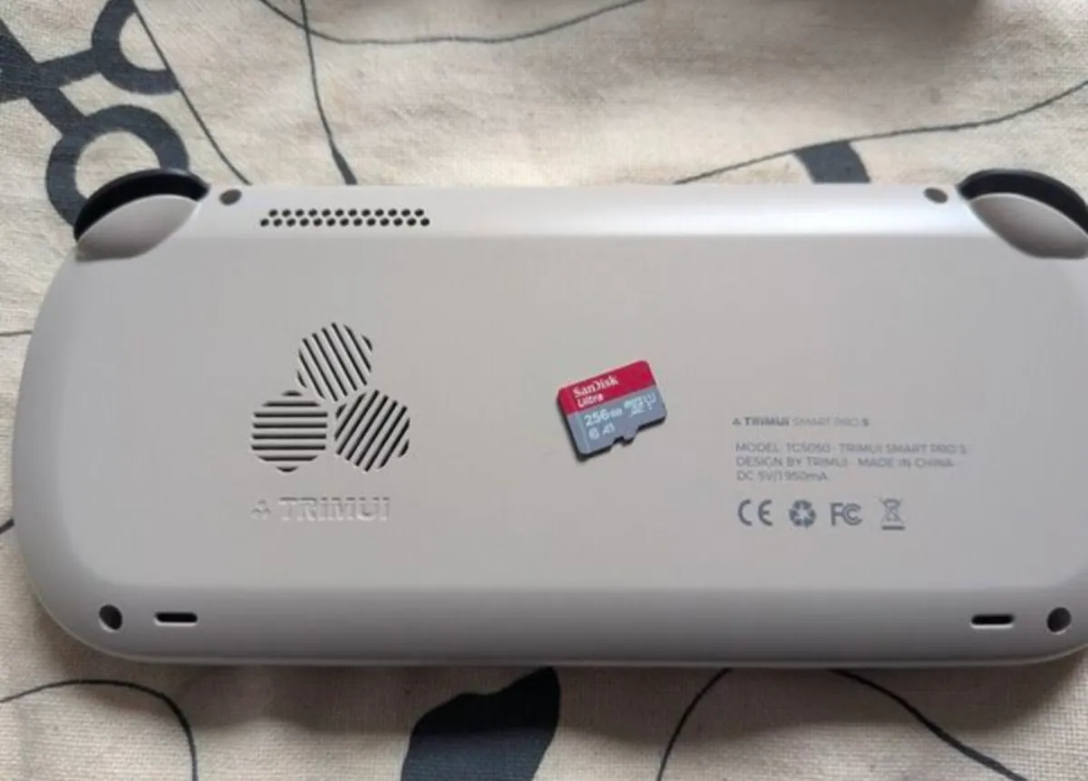 Trimui Smart Pro S 256GB - SanDisk- brand new - Image 3
