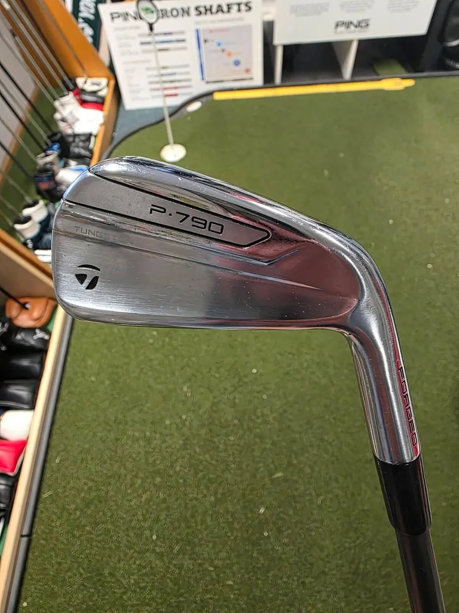 Taylormade P-790 Forged 2 Iron - Image 2