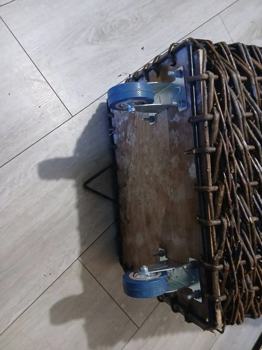 Log/Laundry Basket - Image 2