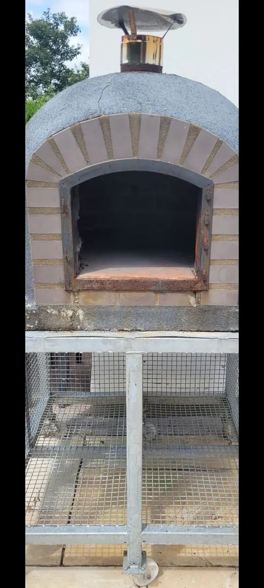 Outdoor pizza oven - Image 1