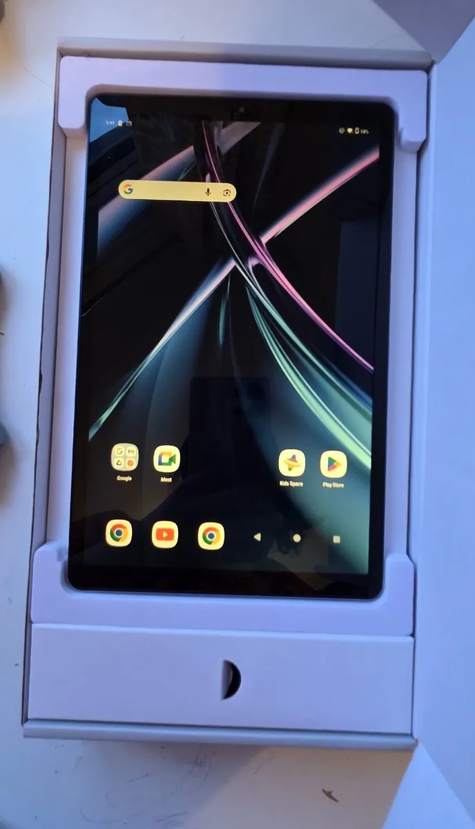 Acer Iconia Tab A10 10.1” Tablet - Like New in Box - Image 3