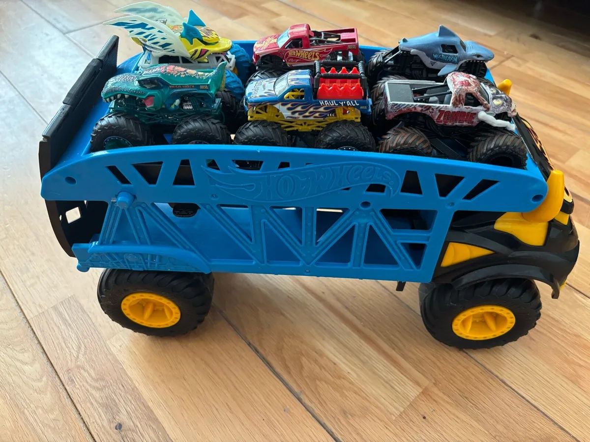 Monster Trucks and Goo Jit Zu truck - Image 3