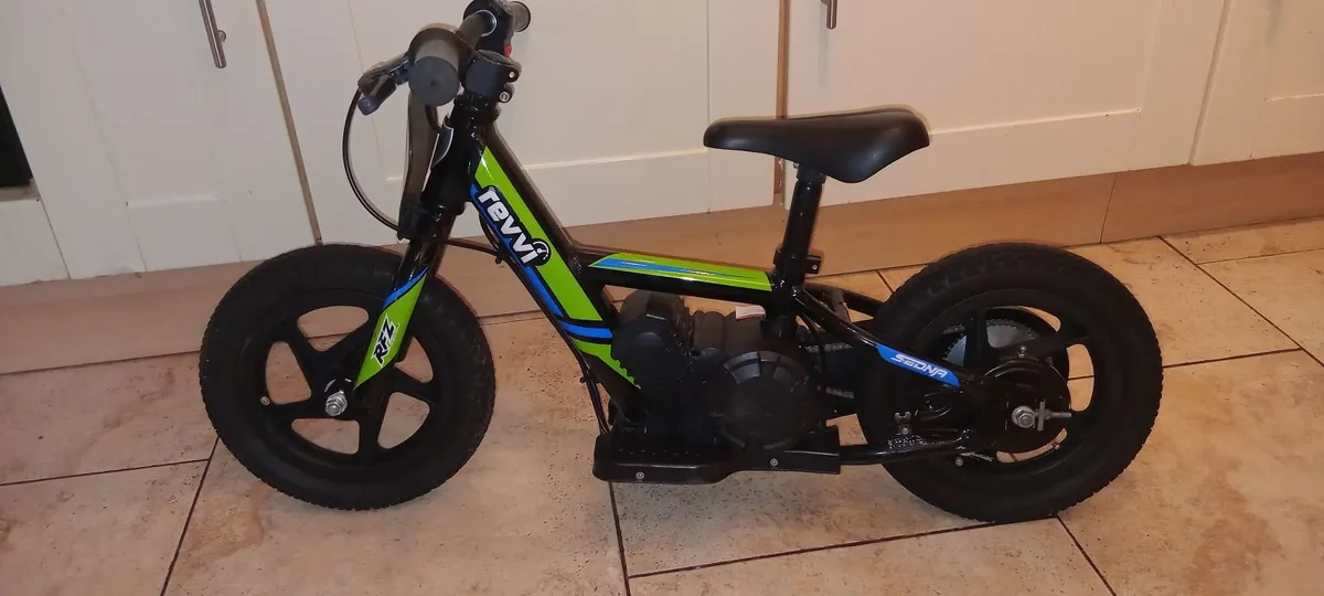 Kids bike - Image 1