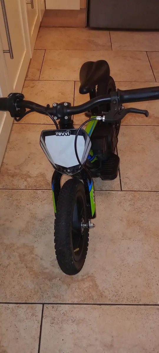 Kids bike - Image 3