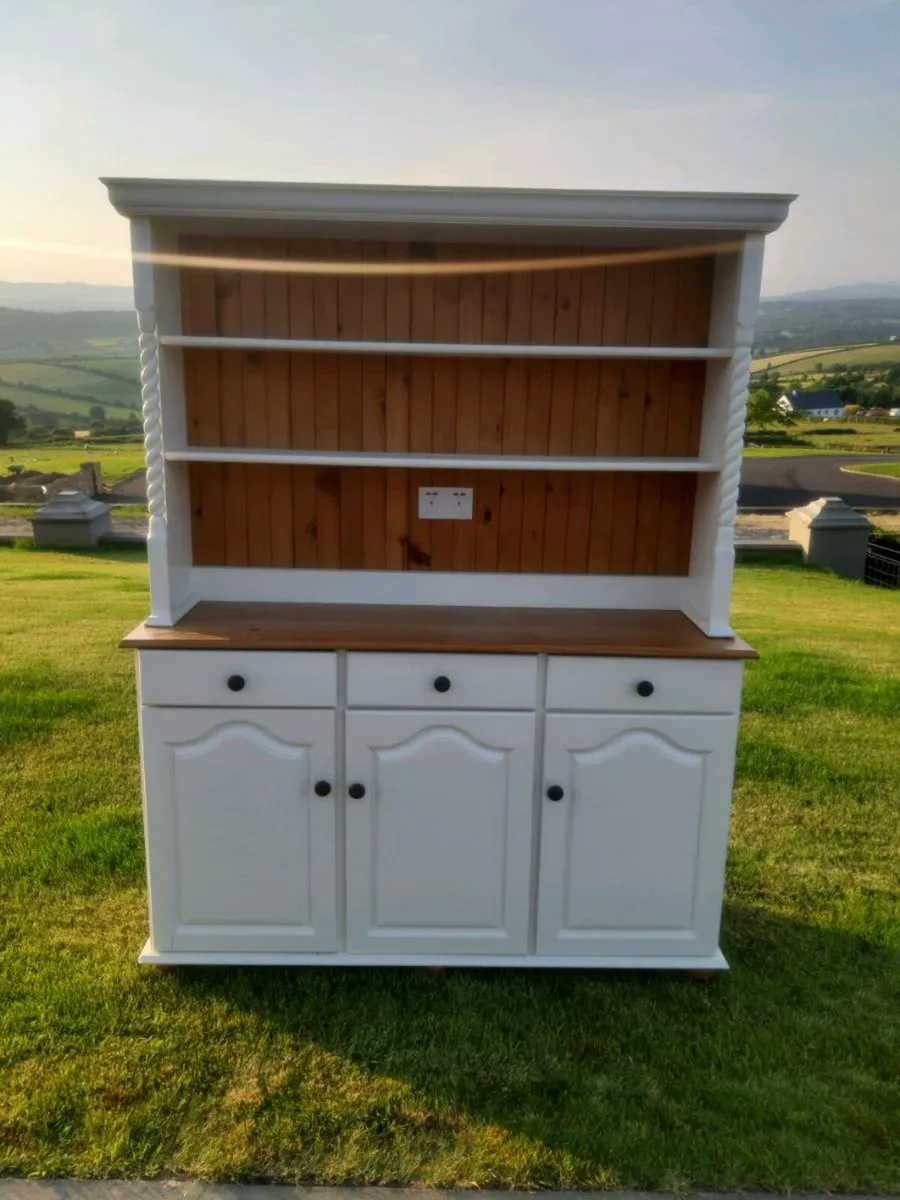 Cream kitchen display dresser - Image 1
