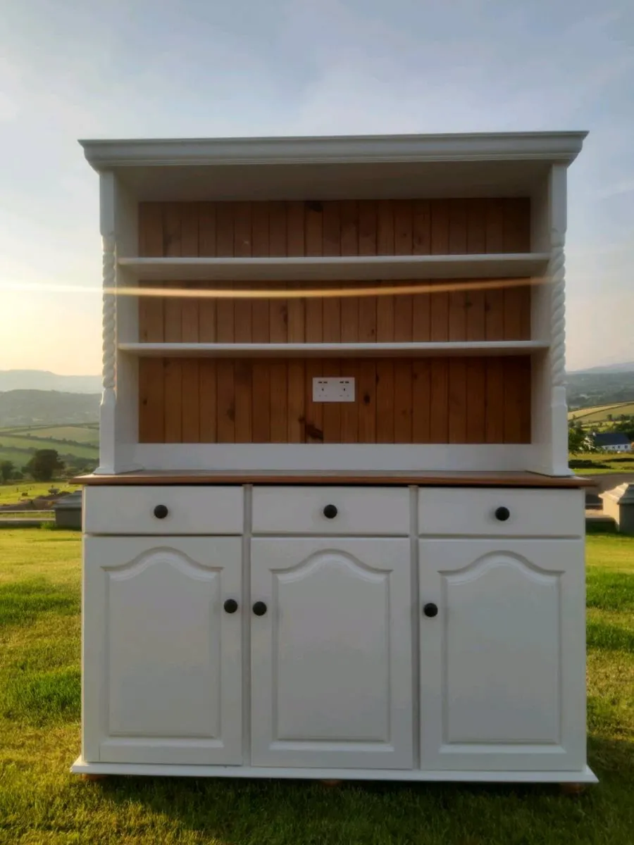 Cream kitchen display dresser - Image 3